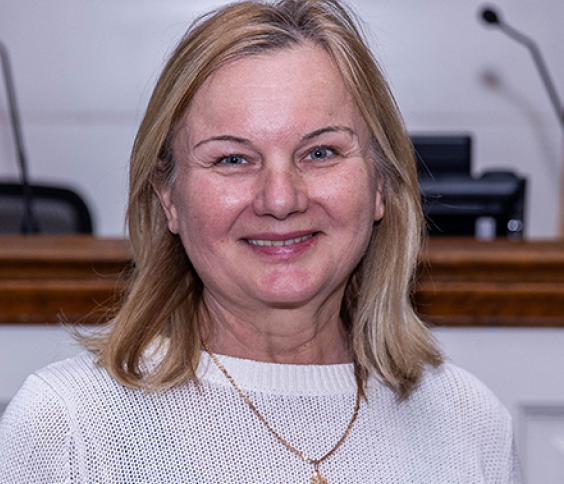 Halina Dabrowska headshot